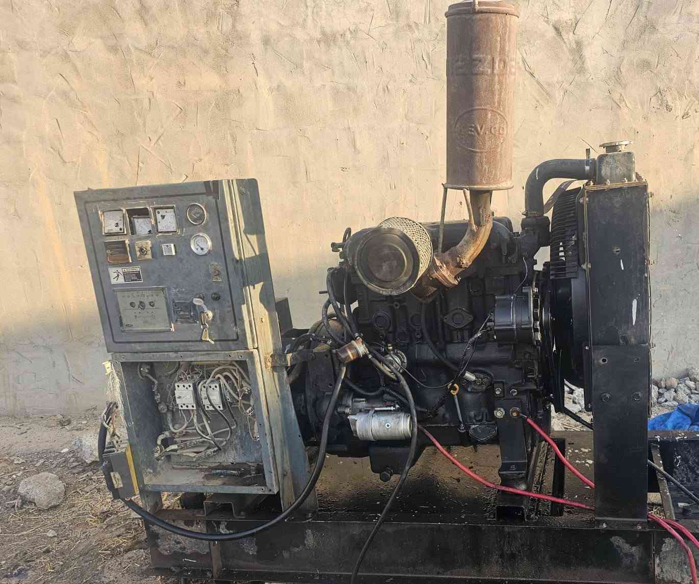 السلام عليكم مولد بيركنز فوركسن بلادي مولد  300انبير محرك شرط توليد شرط  نضافه  فول باتري  جديد  قضاء مخمور السعر 22وبيها مجال تصل وتدلل ‏‪***********‬‏
