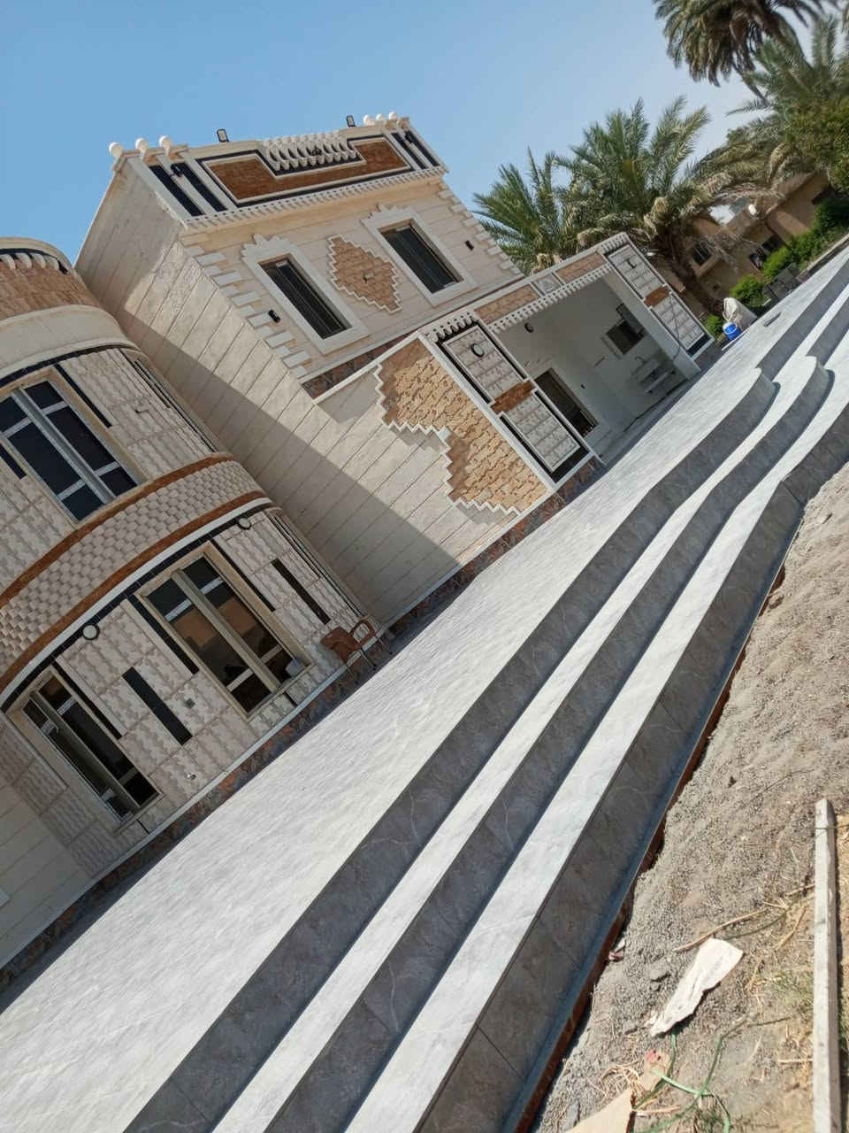وجد خلفات سيراميك ارضيه وجدار الاستفسار كثر ***********
