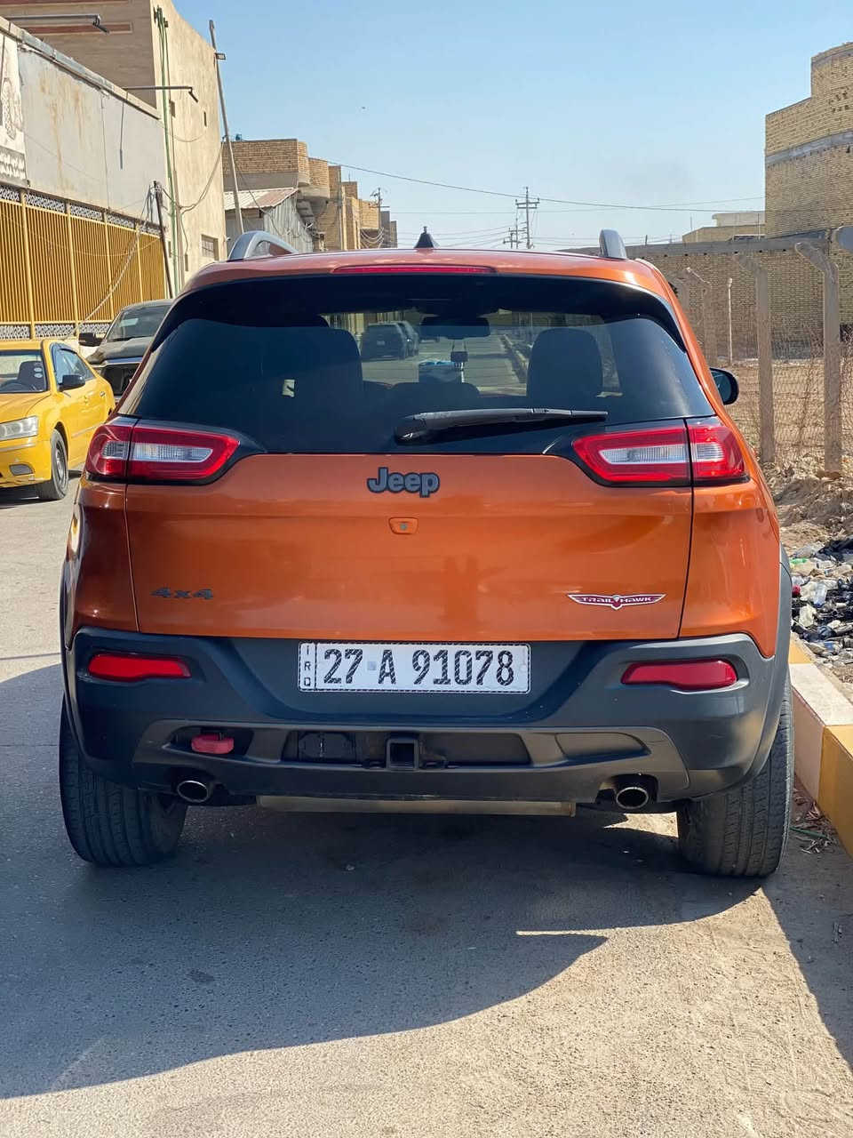 لون مشمشي ضررها تبديل بنيد
مكينة ستة سلندر ٣٣٠٠

المواصفات :

بنروما - تبريد قطعتين-  اشاير بالمري - تدفئة تبريد بالكشنات - تدفئة بالستيرن - داخل جلد - كامرا خلفية  و الكثير من المواصفات الاخرى

للتواصل على الرقم*********** واتساب 

السعر :  ١٢٠  وببيها مجال

محتاج فلوس واريد ابيع 

نقد واقصاد للموظفين والمنتسبين والمتقاعدين 

يحملون بطاقة الرافدين كي كارد
