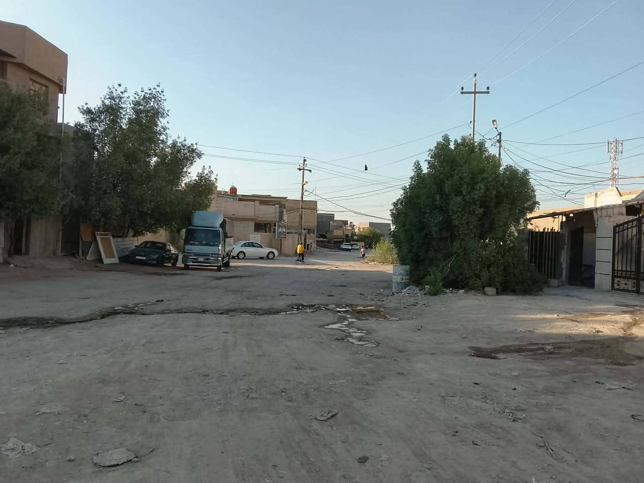 🏡 للبيع بيت ومشتمل 
📍 الموقع البكرلي شارع مخبر ليمونه 

📐 المساحة: 300 متر مربع
🔹طابو زراعي سند 25 

🔹 عدد الغرف: 3
🔹 صالة
🔹 مطبخ
🔹كلدور 
🔹صحيات
💰 السعر المطلوب: المتر 600 

✔️ البيت مناسب للسكن العائلي وفي منطقة مخدومة وقريب من جميع الخدمات.

📞 للاستفسار والمعاينة:***********

يرجى مشاركة المنشور لتعم الفائدة.
