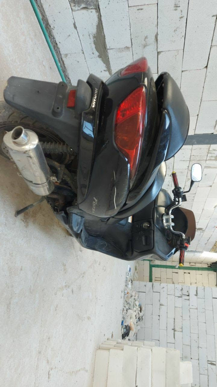 فورزا ٠٨ للبيع
تفاصيلها
محرك مفكول 
كهربائيات زينه  
كير شغال
كرستال
لايتات زنون 
الدراجه مابيها نقص 
بيها ملاحضه جاملغ مشيول وشخط بالصفحه 
السعر 650 وبيها مجال 
رقم ***********
ملاحظة الصالنصه مزود البلادي مالتها موجوده
