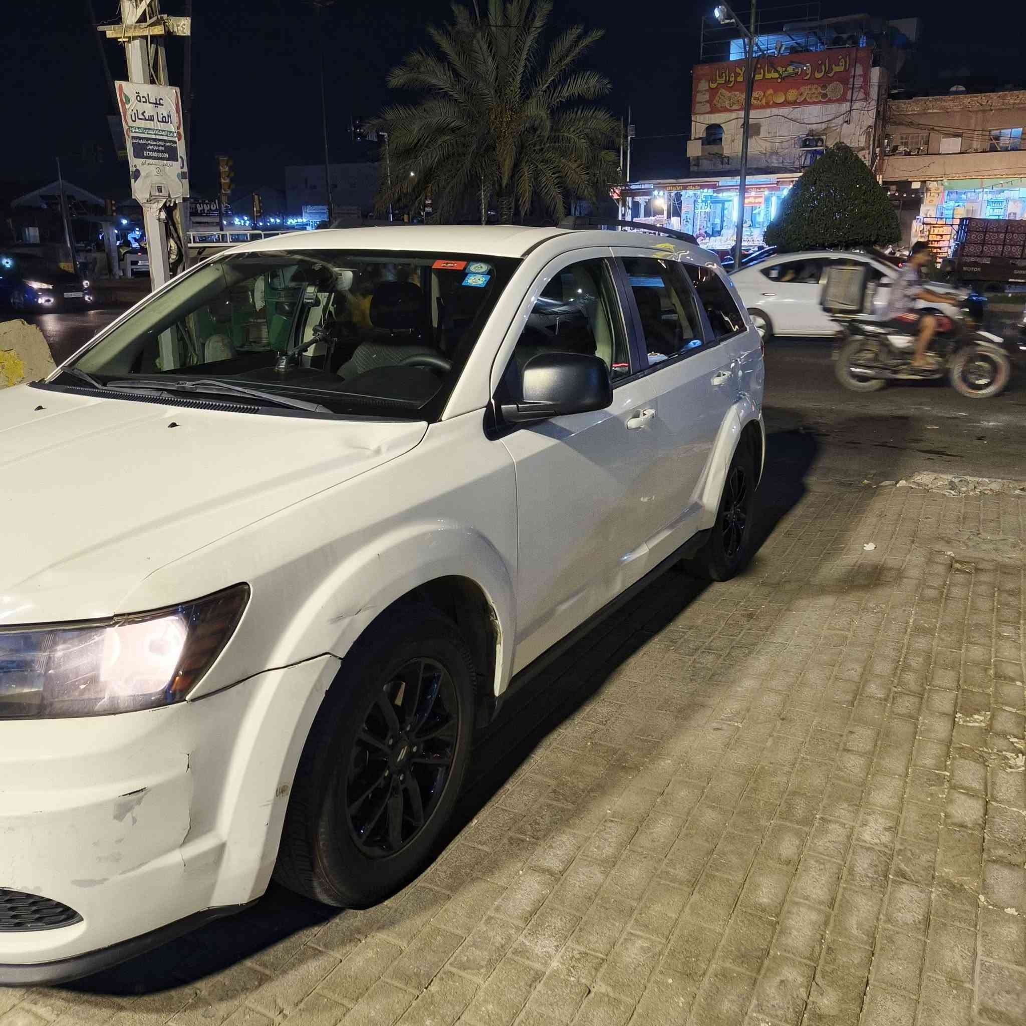 دوج جورني 2020 رقم بغداد
كير مكينه مكفولات 
مكينه 4 سلندر المرغوب خير من الله المكينه 
تبريد 3 قطع منضومة تبريد جديده تبريد ثلج 
شاشه كامره دواره 
تحكم ستيرن جهتين 
باتري جديد 
تخم تاير جديد
صدر كامل جديد 
السياره مال جناي 
السعر (130) مال بيع مستعجل 
للاستفسار الاتصال على الرقم (***********) 
المكان /بغداد مدينه الصدر (الداخل)
