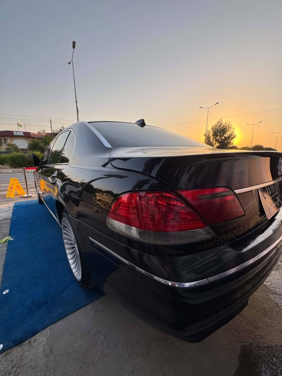 ماشەڵا لەماڵی هەموولایەک
bmw 750
قەپات مواسەفات 
ساخ
vip
گێڕوو مەکینەی لۆک 
سێ پارچەی بۆیاخە بێ دەعم 
بەپارەی بڕاوەیەک 
نرخ....56گەڵاو مەجال 
***********
