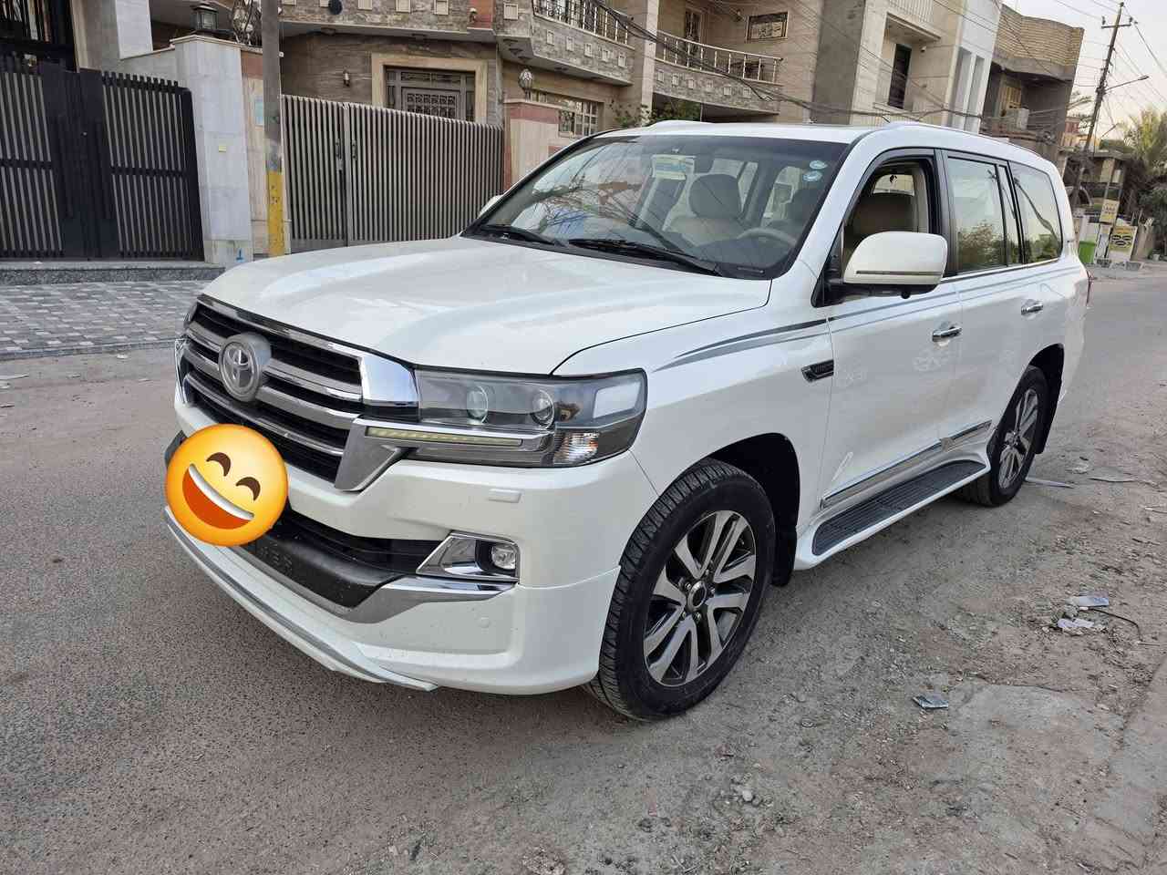 لاند كروز ٢٠١٩ فول مواصفات محرك ٦ سلندر رقم اربيل باسمي سياره جديده سونار مرفق ماشيه ٨٩ الف مكاني بغداد السعر ٤٧٠ ورقه للاتصال ***********
