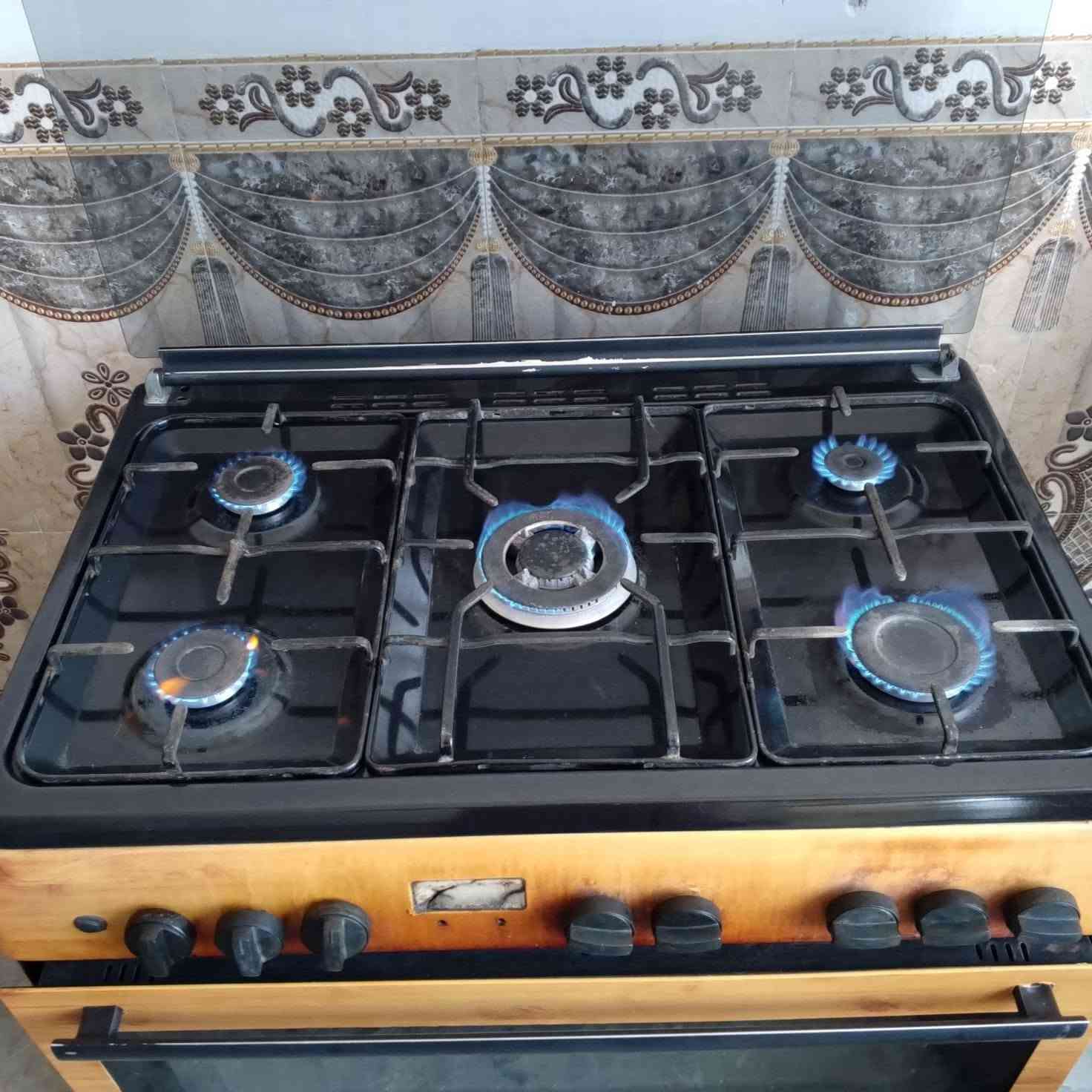 طباغ مستعمل للبيع سعر 125 بي مجال 
للتواصل ***********
