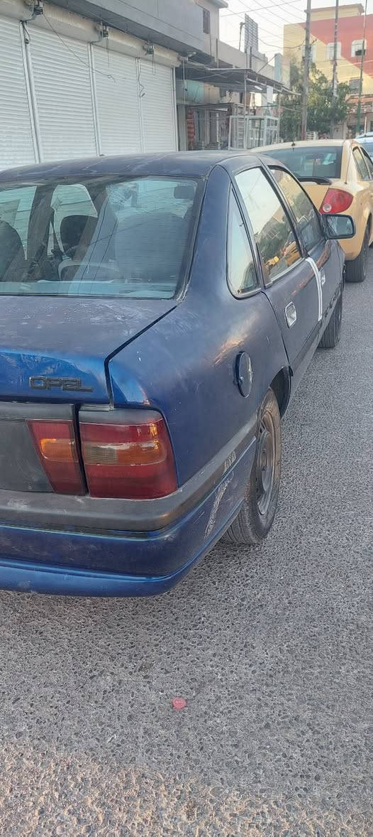 اوبل فكتره موديل ٩٢ محدث ٩٥  حجم ١٨ رقم أربيل سنويه جديد لل ٣٠ دفتر بنزين محرك بيها بخار قليل صدر ودبلات وكهربايات كل بشرط سعرها ٣٥ وبيها مجال قليل الشراي يتصل *********** مكلف بل نشر مكانها كركوك حي الواسطي
