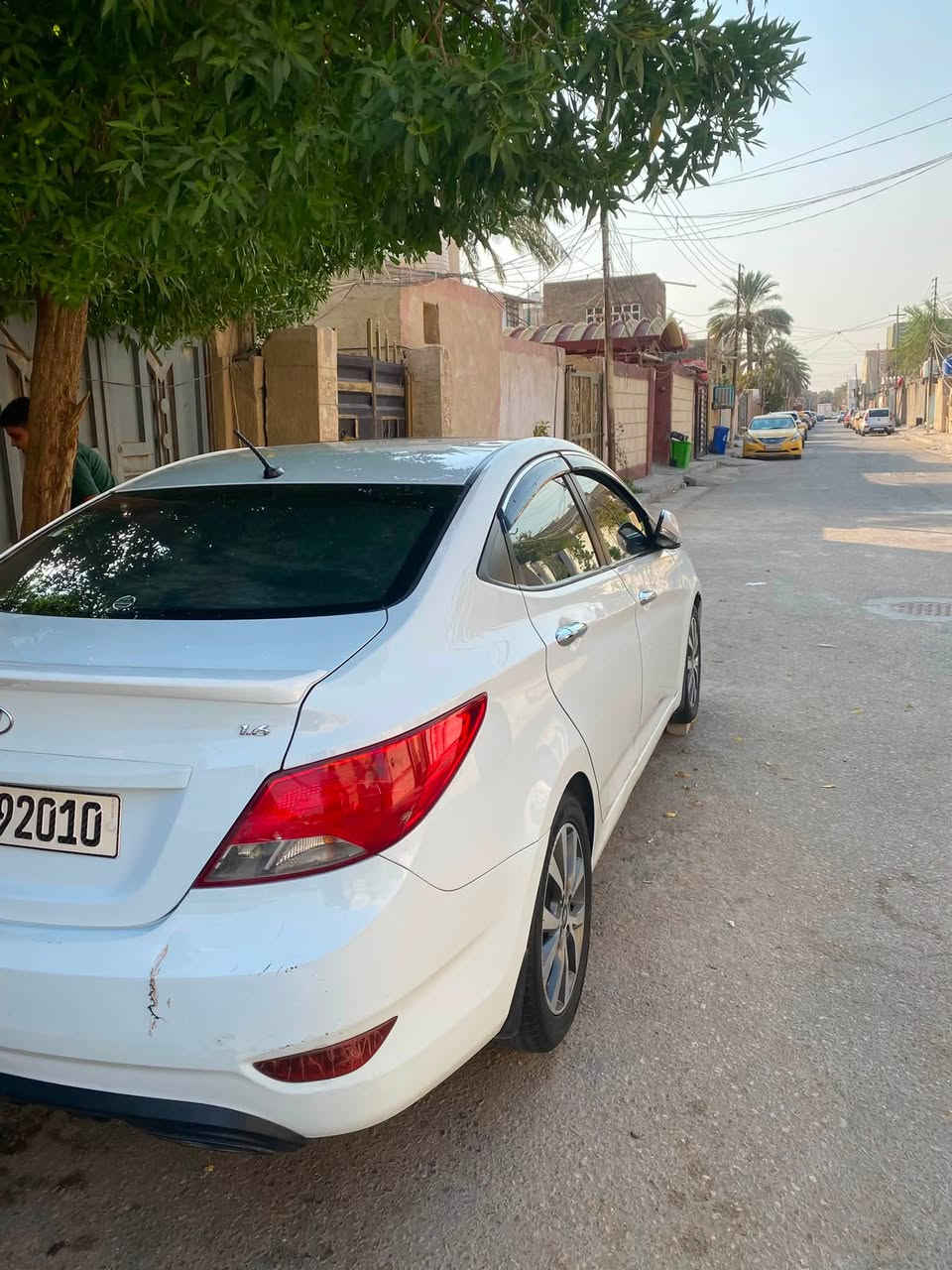 اكسنت 2017بلو خليجي ١٦٠٠ رقم بغداد الجديدبسمي السنويه الحد ٢٨ خمسه ويل كب اشاير بالمري فتحه سقف شاشه تحكم استيرن  منظومة زنون  عداد المسافة 183الف كليومتر وقابل الزياده وسونار بالمنشور مكاني كربلاء ***********  السعر 117وبيه مجال
