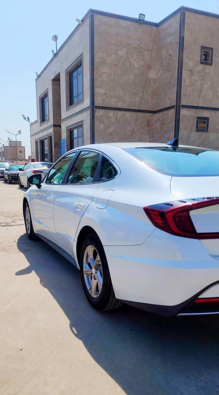 #سوناتا #وارد #امريكي
السلام عليكم سوناتا 2021 للبيع أو المالسيارة جاهزة تبريد ثلج مكينة 2500 المرغوب مكفولة تخم تاير ويل كب البلادي موجود 
حدادية بلادية جاهزة السعر 150 وبيها مجال 
مكانها بغداد ***********
***********

