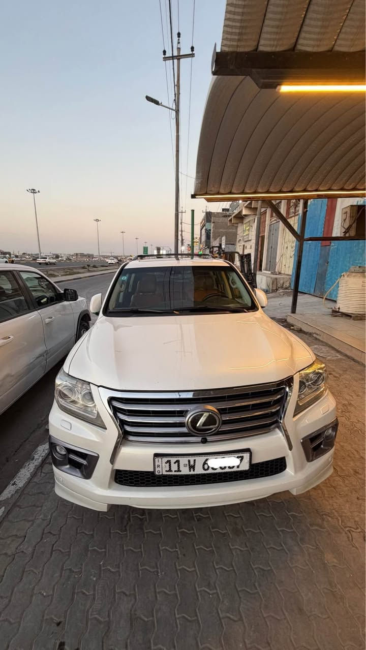 لكزس LX 570 موديل2013

سيارة فخمة جداً بحالة ممتازة، استخدام نظيف 

المواصفات:

الموديل:2013

المحرك: V8 5700 سي سي

العداد:200,000  كم

التجهيزات:

بصمة + تشغيل

نظام مانع انزلاق

شاشة + نظام ملاحة

5 كاميرات

رادار أمامي

فتحة سقف

داخل جلد فاخر قرميدي مع تدفئة وتبريد

ثلاجة

نظام صوت مميز

تحكم ستيرن + فوليوم

مرايا كهرباء

باب خلفي كهربائي (جك)

نظام قيادة (Eco / Sport)

حساسات أمامي وخلفي

الحالة:

بدون صبغ

بارد بجاملغ الايمن

محرك بشرط مامفتوح

 لوك بالكامل

سيرفس كامل بدون أي نقص

4 إطارات جديدة

جاهزة ولا تحتاج أي مصروف

باسمي، رقم بغداد 

الهاتف *********** البصرة, العراق
