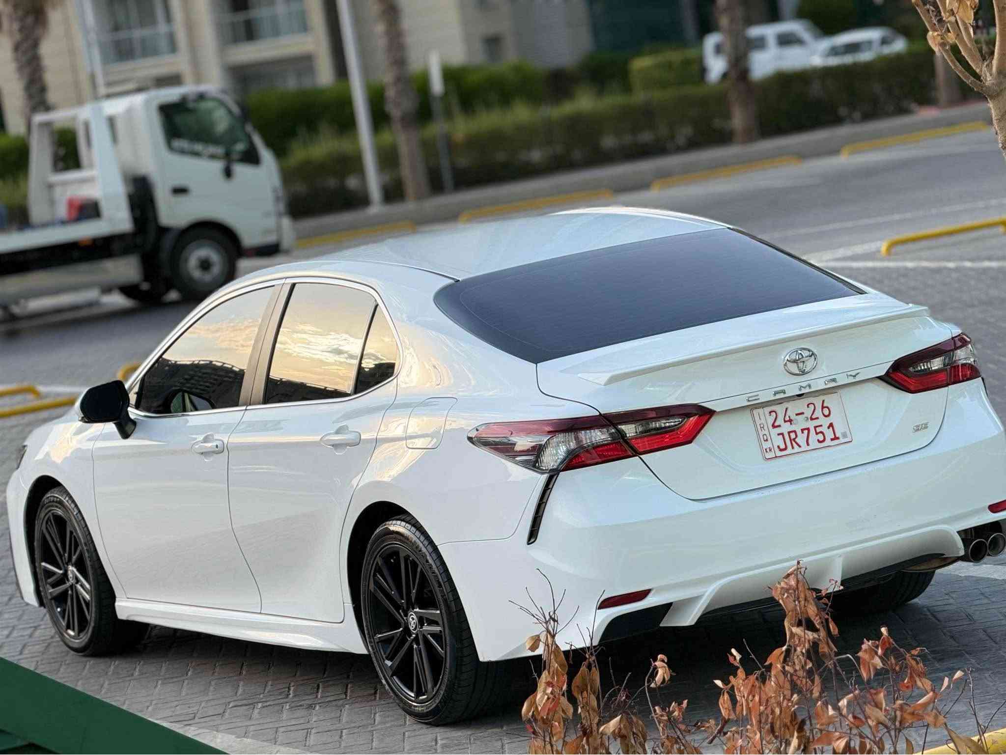 تويوتا كامري 2024 
لوون : ابيض 🤍
سعرها : 220$ بها مجال قليل
 بدون صبغ بدون تبديل 
فقط دعامية مصبوغ
مواصفات : SE👇
شاشة 
كاميرا 
كشن كهربائي 
كشن هيتر
تحكمات ستيرن و تحديد سرعه 
رادار 🛣
ماشية ٦٢ الف 
لايتات  LED
كير و محرك بشرط   
كافة الايرباكات سليمة 
دواخل شاصي شرط  
العنوان : اربيل  
تترقم شمالي (اربيل - دهوك - سليمانية ) 
الاتصال ***********  واتساب أربيل, العراق

نص مكتوب في الصور:
- 10:01 LTE checkcar.vin CHECKCAR.VIN تحقق من رقم الشاصي، لا تنخدع الرئيسية / VIN مفسر / Toyota / Camry / 4T1G11AK8RU243851 CHECKCAR VIN تم العثور عليه 13 الصور المزادات 1 Toyota Camry, 2024 VIN: 4T1G11AK8RU243851 مغلق 13 الصور المعلومات العامة علامات الانتباه 5/12 0.99 USD ادفع الآن