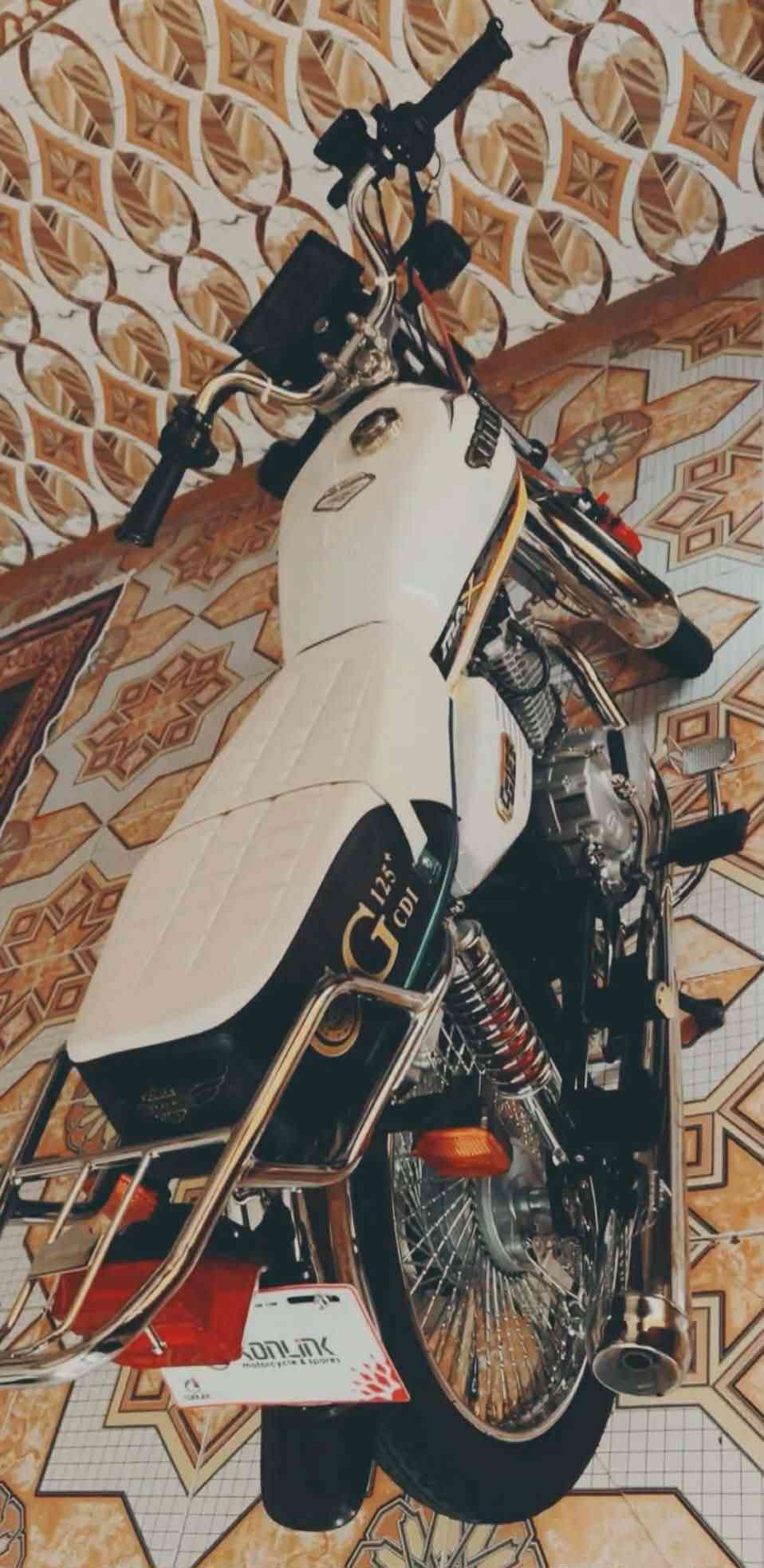 تايكر • ٢٠٢٥ • اوراق كامله