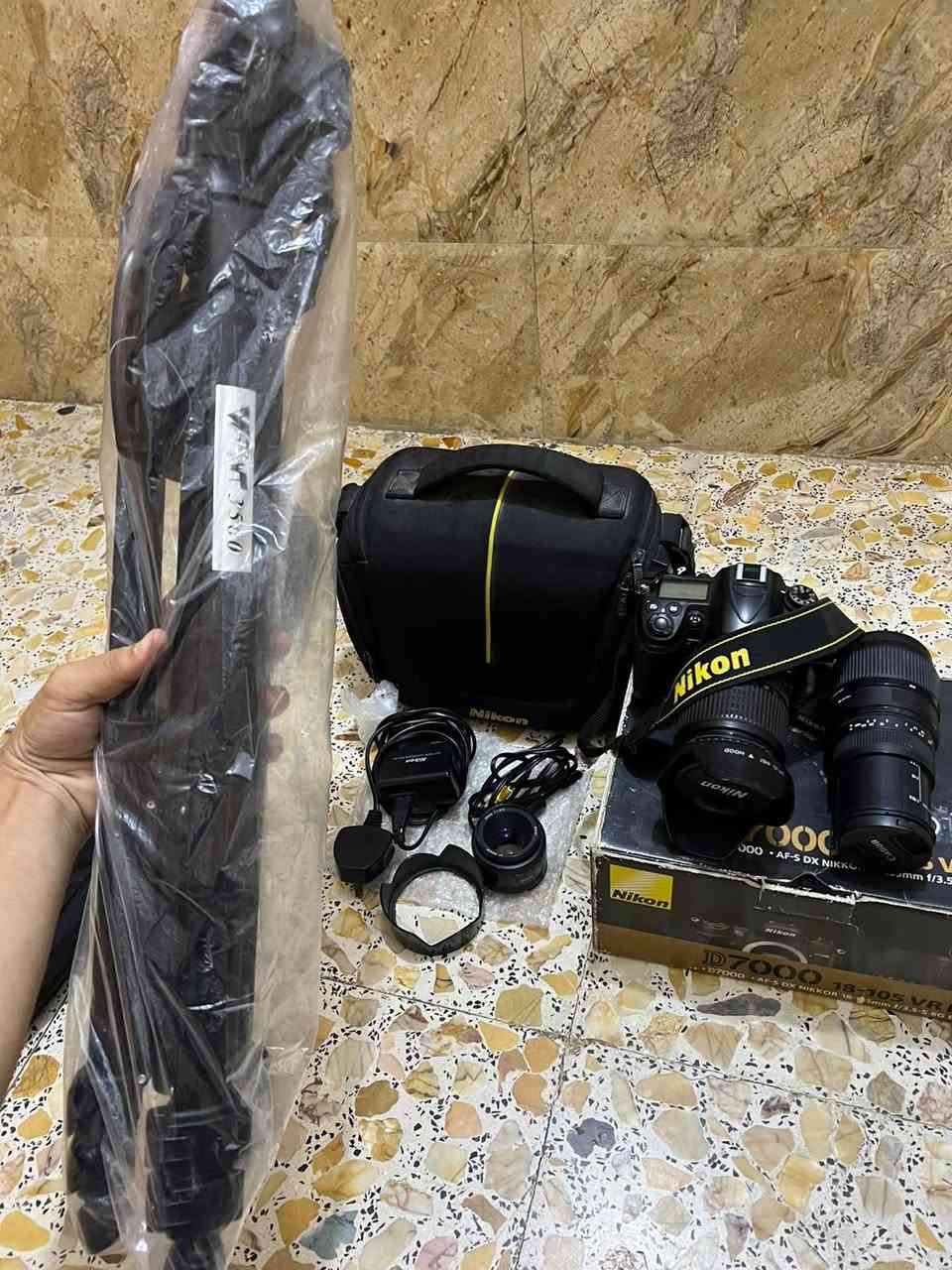 نيكون D7000 • ثلاث عدسات • نظيفة