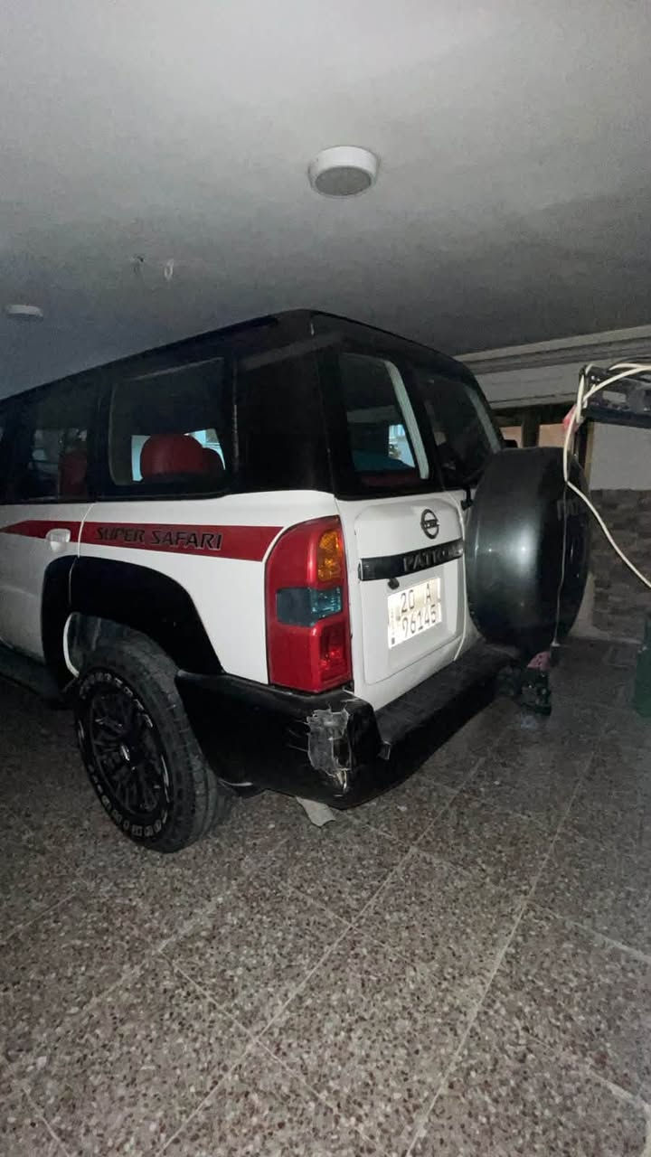 السلام عليكم اخوان نيسان باترول 2008 VTC
ماشيه  250الف  السياره مال مزاد وزارة داخليه 
مصبوغ عام 
مرقم جاهز تحويل ثاني يوم 
داخل جلد احمر 
السعر 100$ بيها مجال بسيط 
مابيها اي نقص جاهزه 
للاستفسار 

***********
مكان بغداد زيونة
