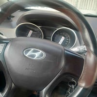 يا الله السلام عليكم لبيع او امراوس توكسان موديل 2015 سيارة نضيفة وخير...