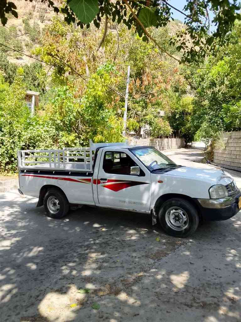 پیکاپ نیسان 
2006
5قولاب
بۆیاغ عام
کێڕ و مەکینەو شەنسی بەشەرت 
تەخویل و خڕامە بەشەرت 
سعر $69 مەجالێکی برایانە
***********wats ap سوران, أربيل
