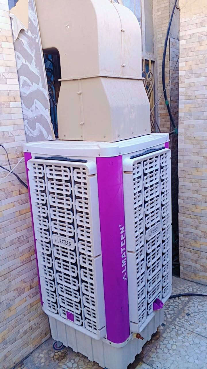 السلام عليكم
مبرده المتين حجم 70 الكبير سعرها 230

ثلاجه حجم وسط سعرها 125 نظيفه جدا مداخله تصليح 

صوبه سعره  10

طباخ صغير ومنظم كامل سعره  10

العنوان ابو خستاوي قرب منصور السماك 
للاستفسار 
***********
