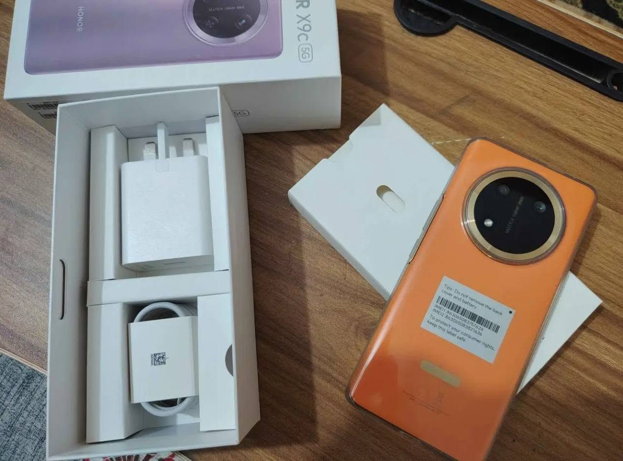 هونر x9c
جهاز جديد استخدام ايام بصيطه
رام 12 اعلى فئه
قفله 350
واتساب   ***********
