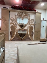 غرفه تركيه بيها ضرر بلباب لان سلايت الحديده موجوده والضره الثاني بلتخت...