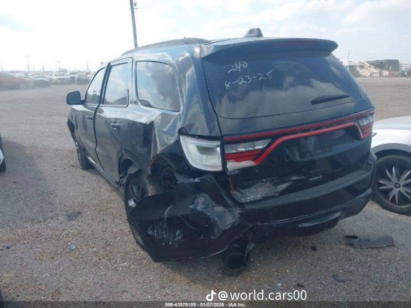 دوج دورنكو جي تي 2024
فول مواصفات
ماشيه 22 إلف

ضربتها مثل ما واضح بالصور
السياره مصلحه كامله من كلشي

***********

مكانها بصره

سعرها 288

