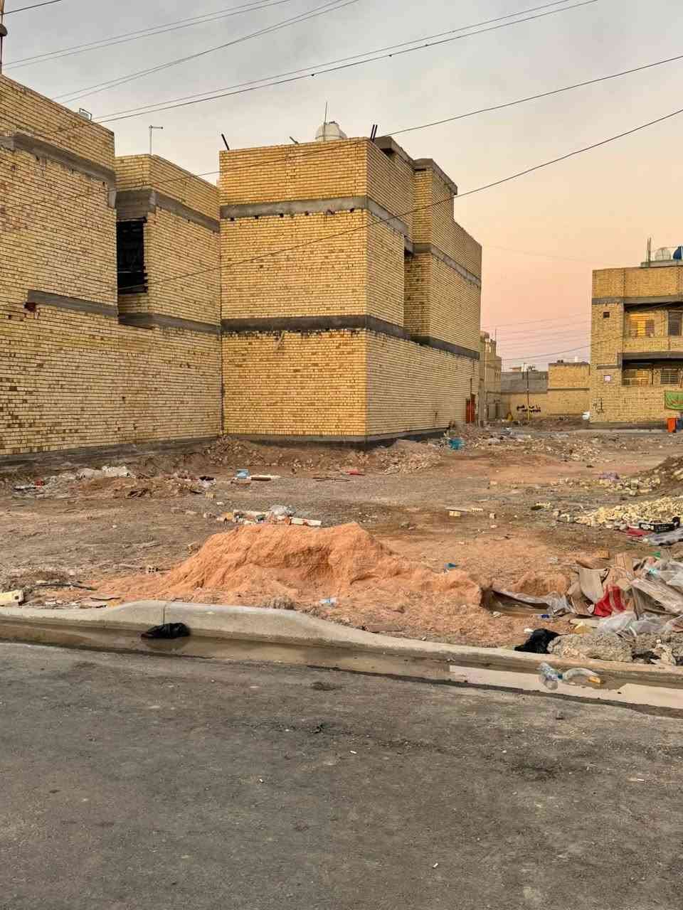 عنوان كون ثعالبه شارع 20 كاع زراعي مكاتبه خدمات كاملاه مي تبلايط كهرباء ***********
