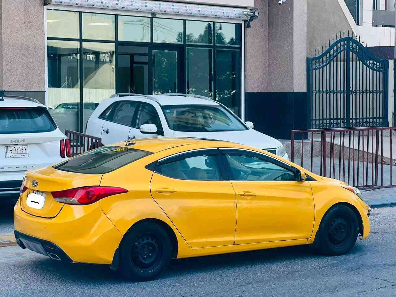 النترا مديل 2012 سعر 84 وبيه مجال الاستفار تصل على رقم ***********وارد امريكي حادثه جاملغ خلفي بدون دواخل والباقي كفاله سياره ليبل واحد موصفات فول 1عله1 فتحه سقف بصمه تشقيل بصمه ابواب اشاير مري كامره شاشه تحكم ستيرن  نضام ايكو  مكينه 2000دوش سياره جديده وجاهزه مصفره هيئة وغرامات مكنيه وكير مكفولات تبريد  شغال ثلج حداديه جديده تخم تاير رقم كربلاء دولي سنويه ال31مكان سياره كربلاء
