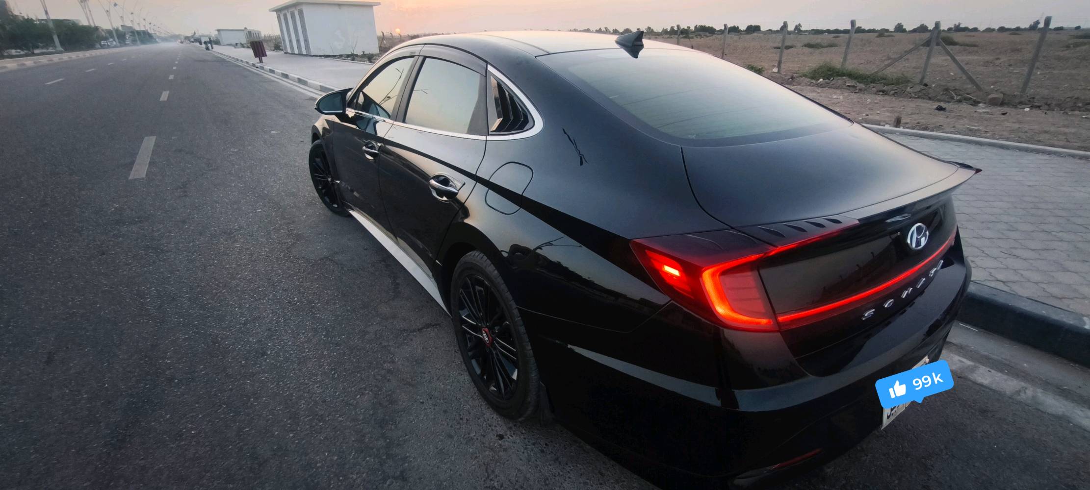 sonata sel + premium black color 2020
اعلى مواصفات من فئة sel الامريكي

محرك 2.5L  دبل نوزل 
كير AT من 8 سرعات 
بنوراما
رادار ( تنبيه تصادم + تنبيه حركة السيارة الامامية ....)
نظام ABS لحماية من التصادم المحقق + تنبيه عند الرجوع (R)
تحكم ستيرن
3 مودات للقيادة 
قيادة شبة ذاتيه 
تنبيه الخروج من المسار 
تحديد سرعة ( مثبت سرعة)
اتو هولد ( توقف اوتماتيكي)
هاند بريك كهرباء (P)
حساسات ضغط الهواء
نقاط عميه بالمراية الجانبية + تحكم كهرباء + تنبيه صوتي عند الانعطاف + انارة انعطاف 
المراة الوسطة بيها 3 ازرار قابلة للبرمجة لربطها مع جهاز اخر ( مثلا باب كراج....)
تبريد قطعتين + تبريد مناخ منفصل + التبريد ثلج 
عند تلقي مكالمة هاتفية التبريد ينصه وحده 
كشنات جلد اسود
كشن كهرباء 
كشنات تدفئة
ستيرن تدفئة 
جنطه ذكية 
جام كهرباء ( الجامات الامامية دبل جام)
قفل ابواب سنتر + قفل الجام + قفل الباب تلقائي + السيارة لا تقفل اذا كان المفتاح في داخلها 
دخول ذكي من الجانبين (باب السائق وباب الراكب) + انارة ترحيب
بصمة تشغيل + تشغيل عن بعد 
سماعات عدد 12 سماعة من شركة بووس ( boss)
شاشة كبيرة + عداد شاشة الكترونية + ابل كار بلي واندرويد اوتو 
شاحن لاسلكي
كامرة خلفية
ويل حجم 18 رياضي
عداد المشي 147 الف كيلو حقيقي 
شديتلها انارة محيطي 18 قطعة موزعة بسيارة بجميع الالوان والمودات المتنوعة + حساسات رجوع صوتية

السيارة بدون حادث وداخله سرقه جاملغات بلمقدمة ومبدليهن وصابغيهن يعني ما بيها ضربة مكفولة من ضربة البجم والجنطه والجوانب شوف صور الحادث المرفقة .....بيها فقط بارد

السيارة نظيفه وع ايدي وحته بيها كتلوك الوكالة واستخدام شخصي اديرلها بانزين محسن وفي بعض الاحيان عادي بدون اي دوانز او غير شي + دهن ماركة معروفه بدون تنقيص 

قبل 10 ايام اشتغلتها حدادة ....السيارة ما واجهت بيها اي اعطال او تعب 
ملاحظة : السيارة رقم اربيل باسم شركة معروفه وعندي بيها وكالة خاصة
 اتصل للاستفسار اكثر

سعر السيارة 170$ وبي مجال
ممكن تكتبلي شنو موقع السيارة هسه بأي محافظة/منطقة؟: 
البصرة
هل أكو أي صبغ أو تبديل غير اللي مذكور بالمقدمة، ولو نعم شنو القطع بالضبط؟: 
لا يوجد .......السيارة مكفولة من الضربة فقط حادثها سرقة او تخريب وتم اتستبدال الجاملغات الامامية
التمبل/السيرفس الدورية شنو وضعها؟ يعني آخر غيار زيت وفلتر وبواجي متى صار، وهل أكو سجل صيانة؟: 
كل فتره اسوي سيرفس واخر شي سويت حدادة وغيرت الزيت كذلك
هل السيارة عليها فحص أو صالحة تسجيل/نقل ملكية هسه؟ واسمها ينقل مباشرة لو أكو إجراء خاص؟: 
نقل او تحويل مباشره لان السيارة باسم شركة وعندي بيها وكالة
إذا تحب، شنو أقل سعر نهائي تقبل بيه وشنو مجال السوم الحقيقي؟: 
165