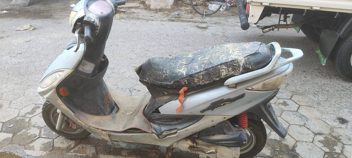 دراجه كامكو الدراجه متروكه صاله فتره الدراجه متشتغل حاليا يرادله تصليح العطل منعرفه عارضيه 225 بيهه مجال حك الجيه للتواصل اتصال او واتساب ***********
