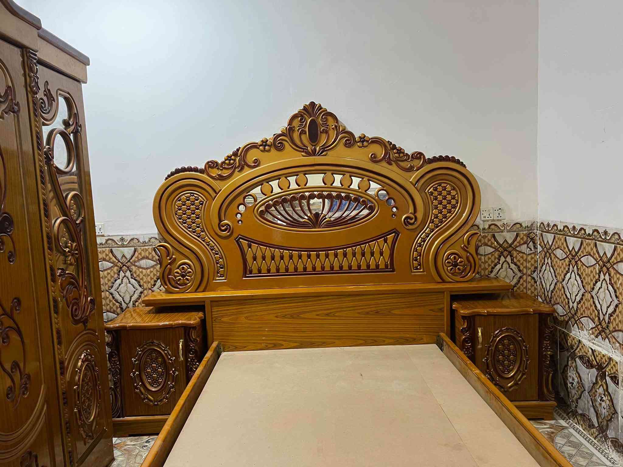 غرفه نجاره تفصال صاج ام السته جديده كلش سعر 850 عنوان سوك الشيوخ حي العسكري 
***********
