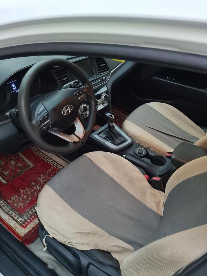 سياره النترا مديل ٢٠١٩ وارد امريكي فقط بنيد وجاملق مكينه كير تخم تاير موجوده بالبصره السعر خاص وهذا رقمي ***********
