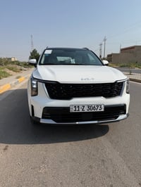 سورنتو موديل 25 ضمان الشركه الدوليه  6 سلندر  بانورما كأمره امامي خلفي...