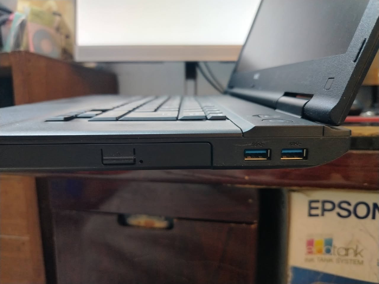 HP • i3-4100M • ٤ جيجا رام