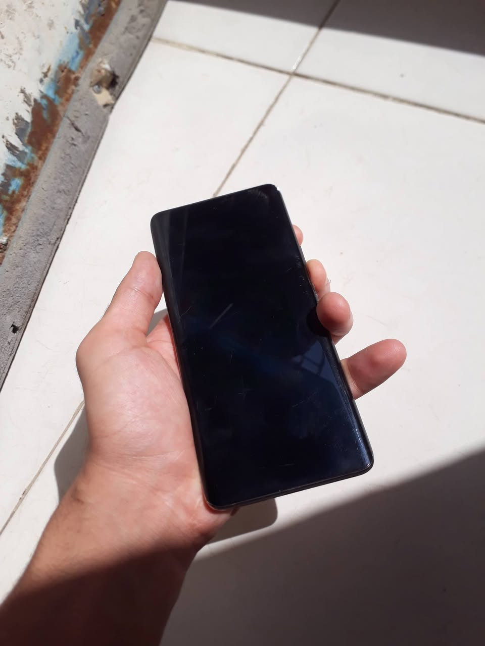 هونر x9b 5G جهاز ذاكره ٢٥٦ وعشوائيه ١٢ نظيف معالج سناب دراجون قوي ب الالعاب والتصوير ويدعم ذكاء الاسطناعي ملحقات فقط الجهاز مكاني ناصريه مركز شارع ٣٠
