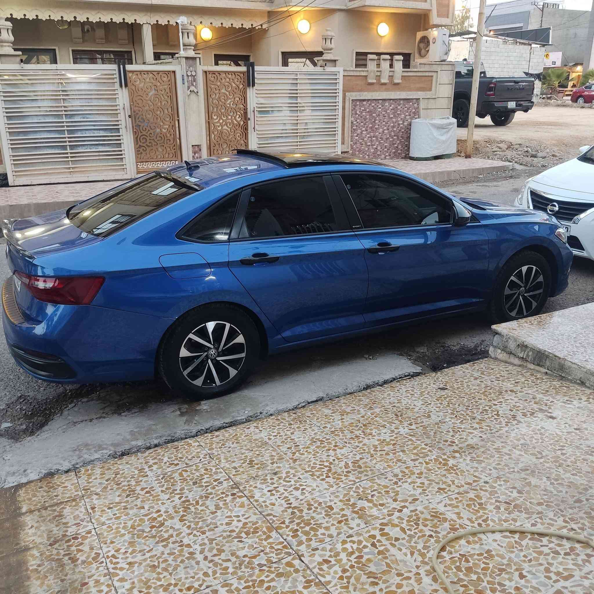 موديل ٢٠٢٣ • ٤٣٠٠٠ ميل • صبغ فقط