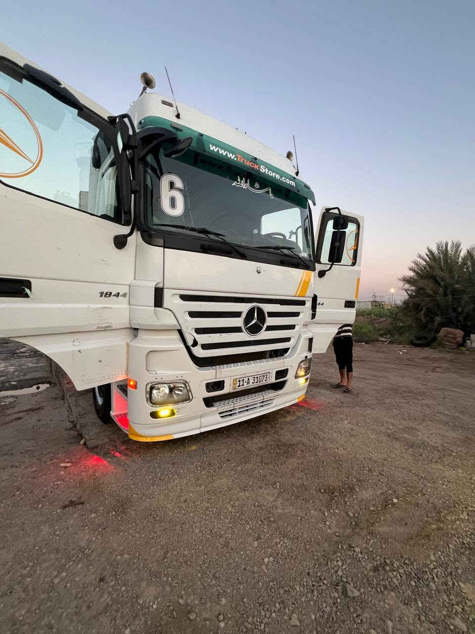 سلام عليكم 
اكتروز 2006جوبلس امامي عربانه دسك رقم بغداد سقف نجوم 

سعر ***********

***********
