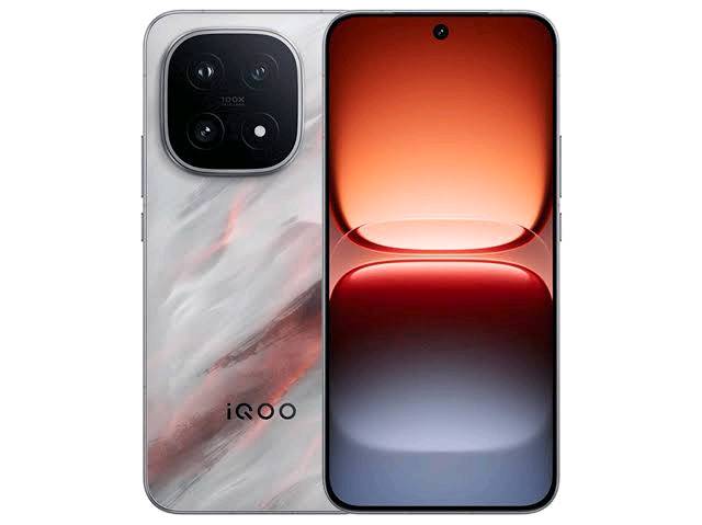 للبيع جهاز iqoo 15 ذاكر 256 رام 12 معالج (سناب دراجون 8 اليت جين 5 نفس معالج الاس 26 الترا ) بطارية 🔋 7000 مضاد للماء والصقوط بمعيار ip 68 و 69k شاشة اولتبي أو أمولد دقة 2k عنواني ناحية الوحدة المدائن  مراوس او للبيع بسعر 920 الف