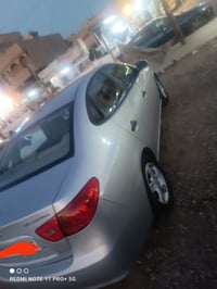 النترا ٢٠٠٩ • محرك ١٦٠٠ • فتحة سقف