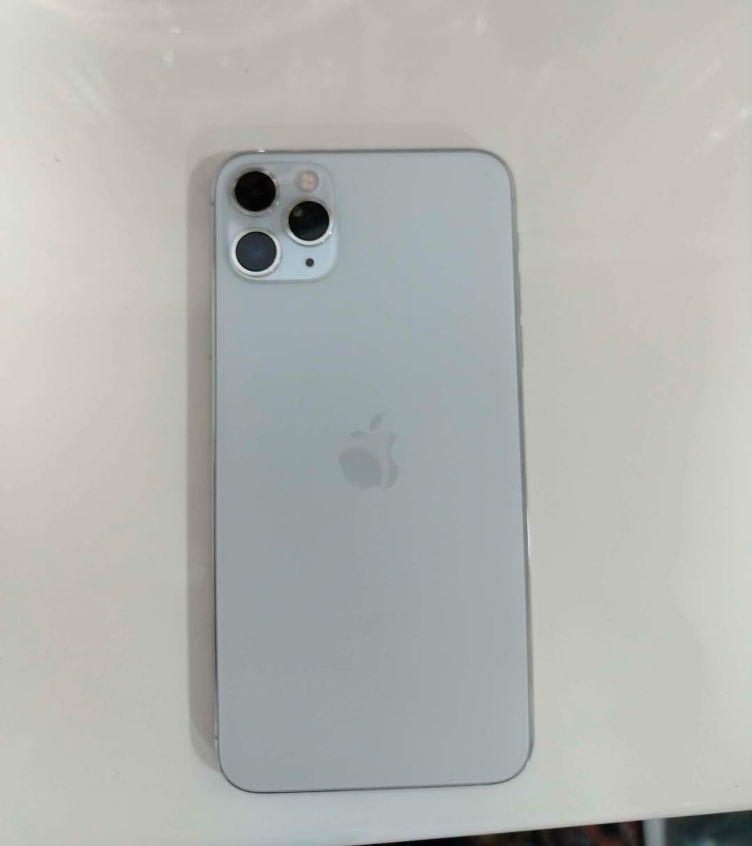 فرصة للبيع | iPhone 11 Pro Max 
🍎 iPhone 11 Pro Max
💾 سعة 256GB
🔋 صحة البطارية 87%
🛡️ شاشة أصلية ضد الكسر
📦 الكارتونة الأصلية موجودة
🛡️ ضمان سنة كاملة بالشاحنه
لون الابيض المرغوب بالسوك
💰 السعر: 350 ألف فقط
📍 الموقع: واسط – الكوت
📞 ***********
💬 واتساب متوفر
📲 اتصال متوفر

