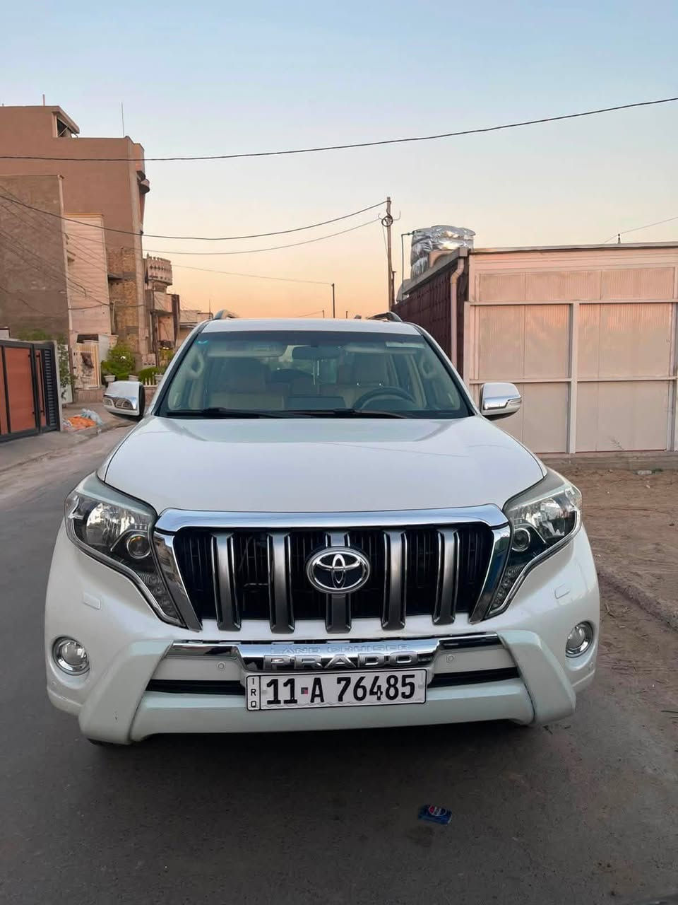 السلام عليكم برادو ٦ سلندر    موديل ١٤ VX  فول ١/١ عداد المسافة ١٢٠ حقيقي نص جاملغ خلفي صبغ لمعرفة المزيد اتصال على ***********
