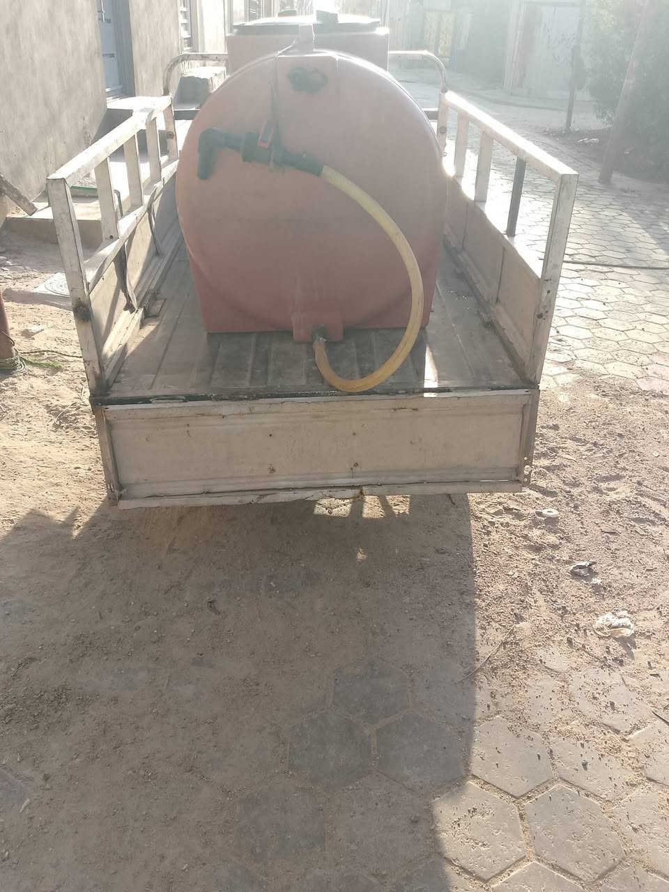 الستوته للبيع كلك شاصي مكفول محرك مجفت اخرس وناعم مال كسبه مال شغل. هاي الصوره كبالكم مال شغل مديل 16 رايدهه 600 بيهه مجال كلش قليل متواصل فيس ماسنجر واتساب ***********
