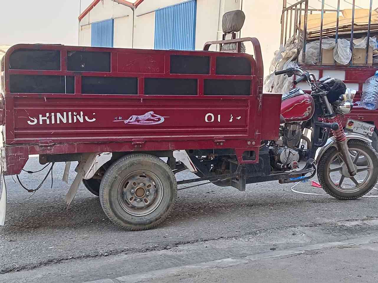 للبيع مديل ٢٠ منفيس اصلي سعر 10 ورقات ونص وبيها مجال ***********
