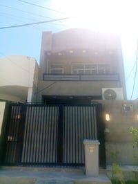 دار سكن للبيع  مساحه ١٠٠قاطين حي الصدق ١٧٢٠سعر خاص ‏‪07872631114‬‏ اتص...