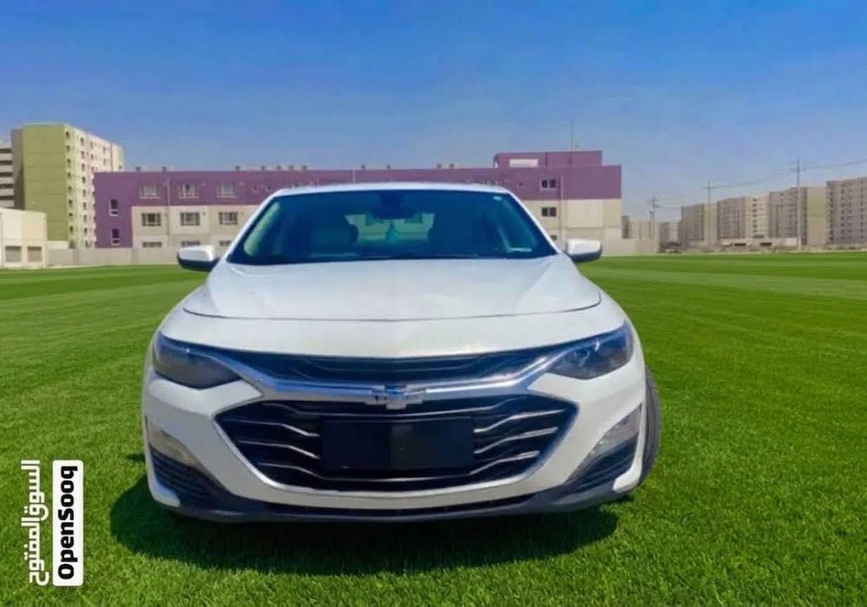 ماليبو موديل 2019 LT

•السيارة اني مستوردها من امريكا  
سنوية باسمي لعام 2031 رقم انكليزي جديد

•المواصفات 
• فتحة سقف بانوراما

▪️السيارة : ماليبو  LT  2019

▪️المحرك : 1.5L تيربو

▪️غرفة السيارة: كشنات جلد ابيض  

▪️شاشة الدشبول حجم كبير (ايباد) تدعم ابل كار بلي + اندرويد اوتو + واي فاي 

▪️كهرباء لكرسي السائق

▪️بصمات بابين مع بصمة تشغيل وتشغيل عن بعد

▪️ ليد نهاري + بك لايت LED

▪️تبريد منفصل للسايق والراكب قطعتين امامي وخلفي

▪️تدفئة لكراسي المقدمة

▪️سستم صوت عدد 6

▪️نظام ABS مانع انزلاق

والكثير من المواصفات

سياره بيها سونار وصور الحادث

بغداد _ بسماية

 للاستفسار: واتساب ***********

السعر 85 ورقة

نص مكتوب في الصور:
- السوق المفتوح OpenSooq
- OpenSooq السوق المفتوح