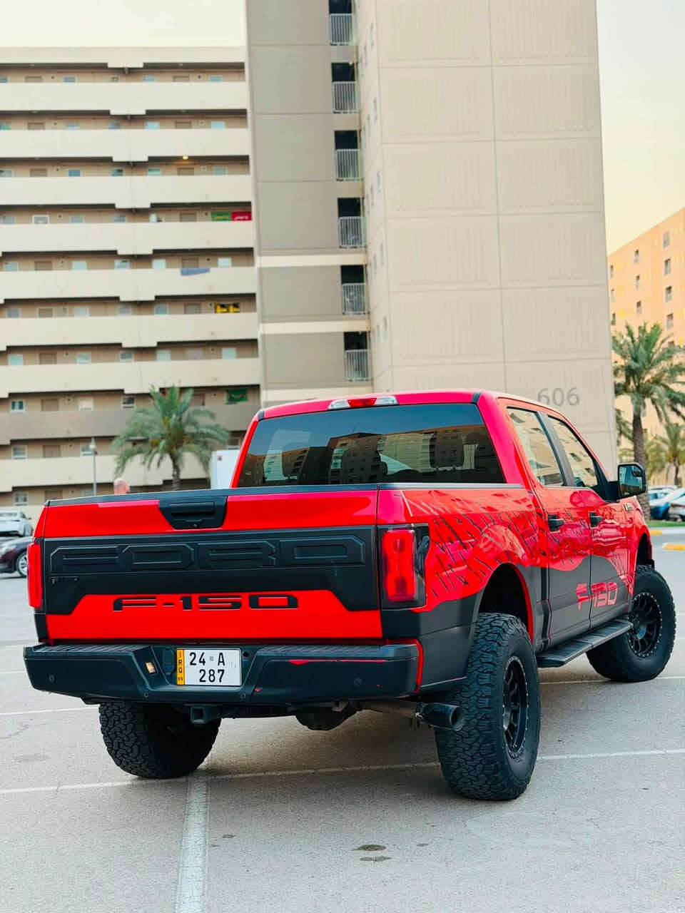 السلامُ عليكم 
فورد F150 موديل 2018 
محرك 6 سلندر 3300 بدون تيربو تنفس طبيعي 
باب طويل بدي قصير المرغوب 
كير تعليك ثلاجة بدي كت رابتر بالكامل 
سنوية لغاية 6/ 2029 بأسمي 
ضرر باب خلف السائق بجم كبس 
كير محرك صدر كفالة عامة 
تخم تاير جديد 
رقم دهوك مميز 
السعر 225 ورقة 
بغداد ***********
