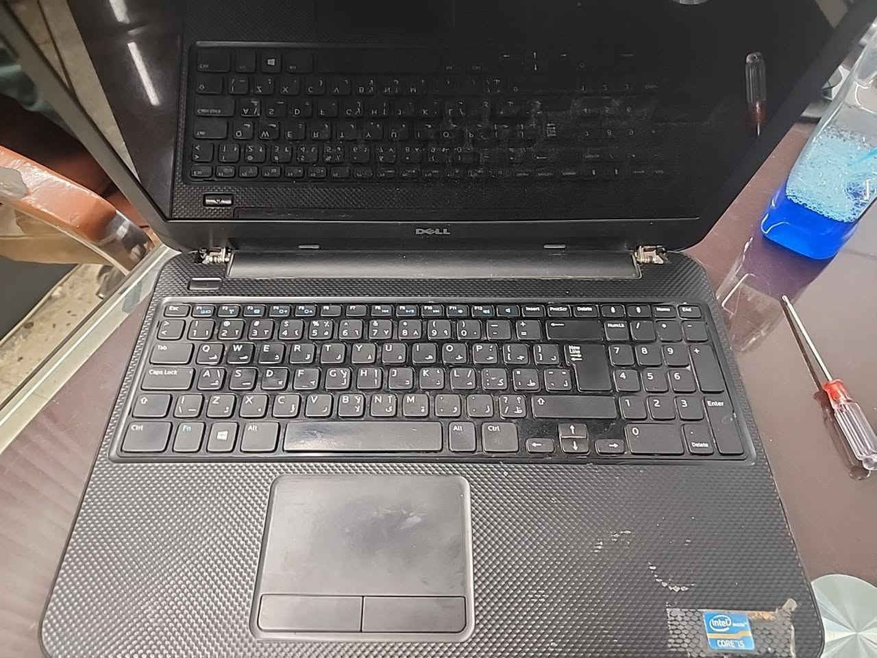 3 لابتوبات Dell وHP للبيع  قطع غيار أو تصليح
للبيع 3 لابتوبات مستعملة، الأجهزة متقاربة بالمواصفات

🔹 المواصفات والحالة:

- معالجات Intel Core i5
- RAM 4GB تقريبًا
- الهاردات موجودة
- الأجهزة بحاجة إلى صيانة
- الشاشات لا تعمل
- البطاريات لا تعمل
- بدون شواحن
- مناسبة للتصليح أو استخدامها كقطع غيار

مكاني بغداد السعدون 

سعر الواحد: 60,000  
💰سعر الثلاثة معًا: 160,000 

📍 المعاينة متاحة قبل الشراء، والأجهزة تُباع على حالتها.

للاستفسار أو الاتفاق
***********.
