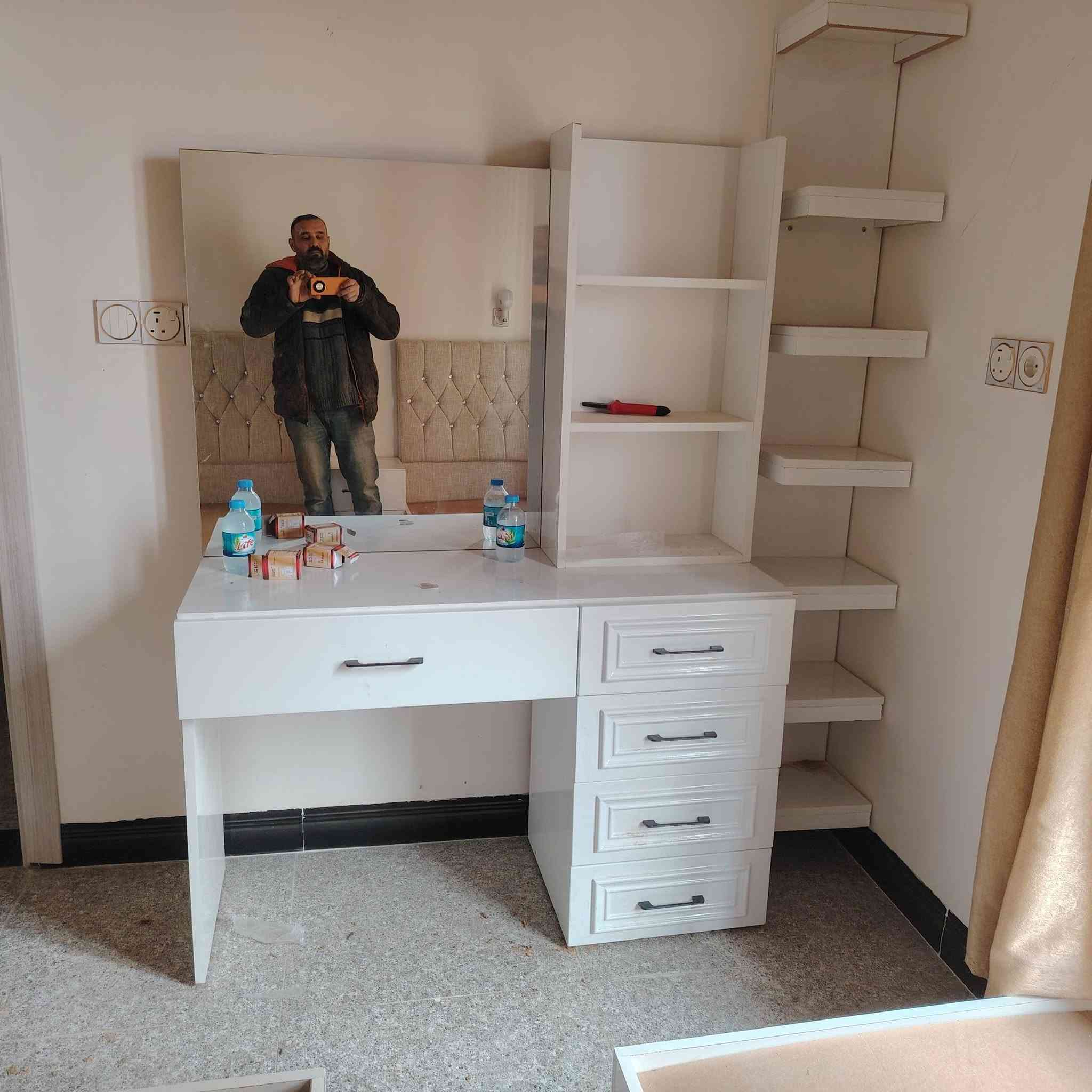 🏠 بيت جديد؟ خلّينا نجهزه من البداية صح 🔥
من المطبخ إلى غرفة النوم وميز التلفزيون والديكورات، ننفذ لك تجهيزات بيتك بتصاميم متناسقة وحسب المساحة.

🎁 خصومات تصل إلى 25% على تجهيزات البيت
 المختارة.
يتوفر لدينا خدمة التقسيط ولمدة تصل ١٨ شهر عن طريق خدمة اقساطي لحاملي بطاقة كي

📐 أرسل لنا مخطط البيت أو القياسات، ونقترح لك التصميم المناسب.

📍 تكريت – الديوم – شارع 60
📩 راسلنا واحصل على التفاصيل
***********
