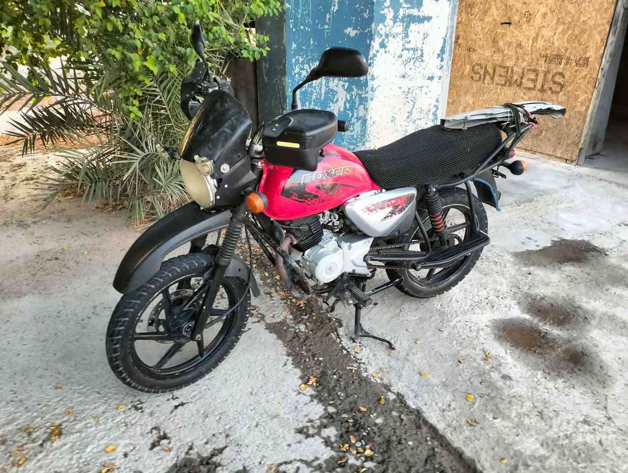 سلام عليكم دراجه بوكسر موديل 21دراجه ما بيهه اي نقص كهرباءت كله شغال بس دراجه بيهه خيط بخار قليل لباقي كفاله عامه وراق كامله حته وصل ترقيم بيهه ***********
عنوان بغداد
