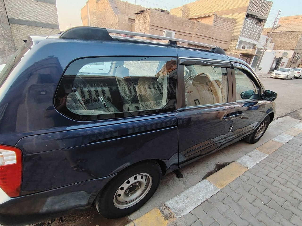مراوس • هندي • سيارة