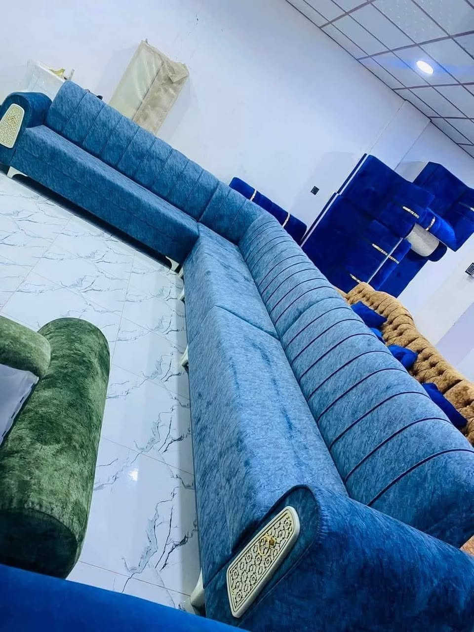 @إشارة يعلن معمل الاسحاقي  لبيع اتخومه والديوان والتصليح
هذا الشقل كله جديد
سعر المتر   85الف 
موجود بالقصط المريح
في ناحيه الاسحاقي قرب بانزين خانه على الشارع العام
السعر ((500الف ١١ مقعد  اسعار جملة))👍👍
تخم عراقي درجة اولى 💪💪
اعمالنا وتنفيذنا ،،تخصصنا فتميزنا ،،لدينا طموح 😌وشغف بان نصبح رقم واحد في عالم التخومة 😉
جودة عالية في العمل الجيد👷🏻  💪 وبجودة عالية❤️❤️ وبضمان لمدة 10 سنوات😱😱 
  🤞🤞القماش تركي🌧درجه اولى 
كل ما عليك دز رقمك وعنوانك وصورة التخم لتثبيت الحجز خاص
للاتصال...***********
واتساب ***********
في ناحيه الاسحاقي
