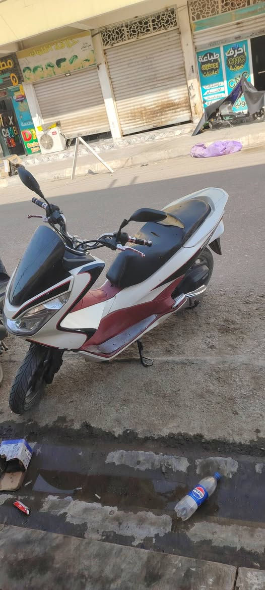 PCX جيل ثاني كلهه شغاله  كامله دراجه سعر خاص  لو تتصل
***********
