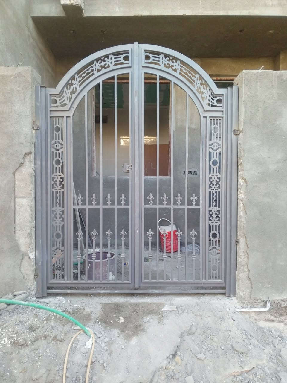 السلام عليكم معمل حداده بركات ام البنين الابواب والشبابيك كافه انواع العمل اسعار مناسبه الارقام بيهن واتساب حسب الطلب مكان كربلاء حي الصناعي ***********/***********
